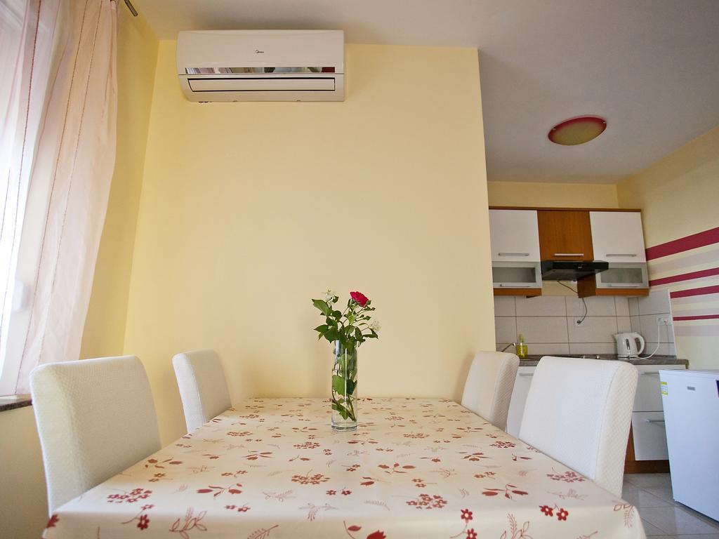 Apartment Zadar Diklo Borik Vir Номер фото